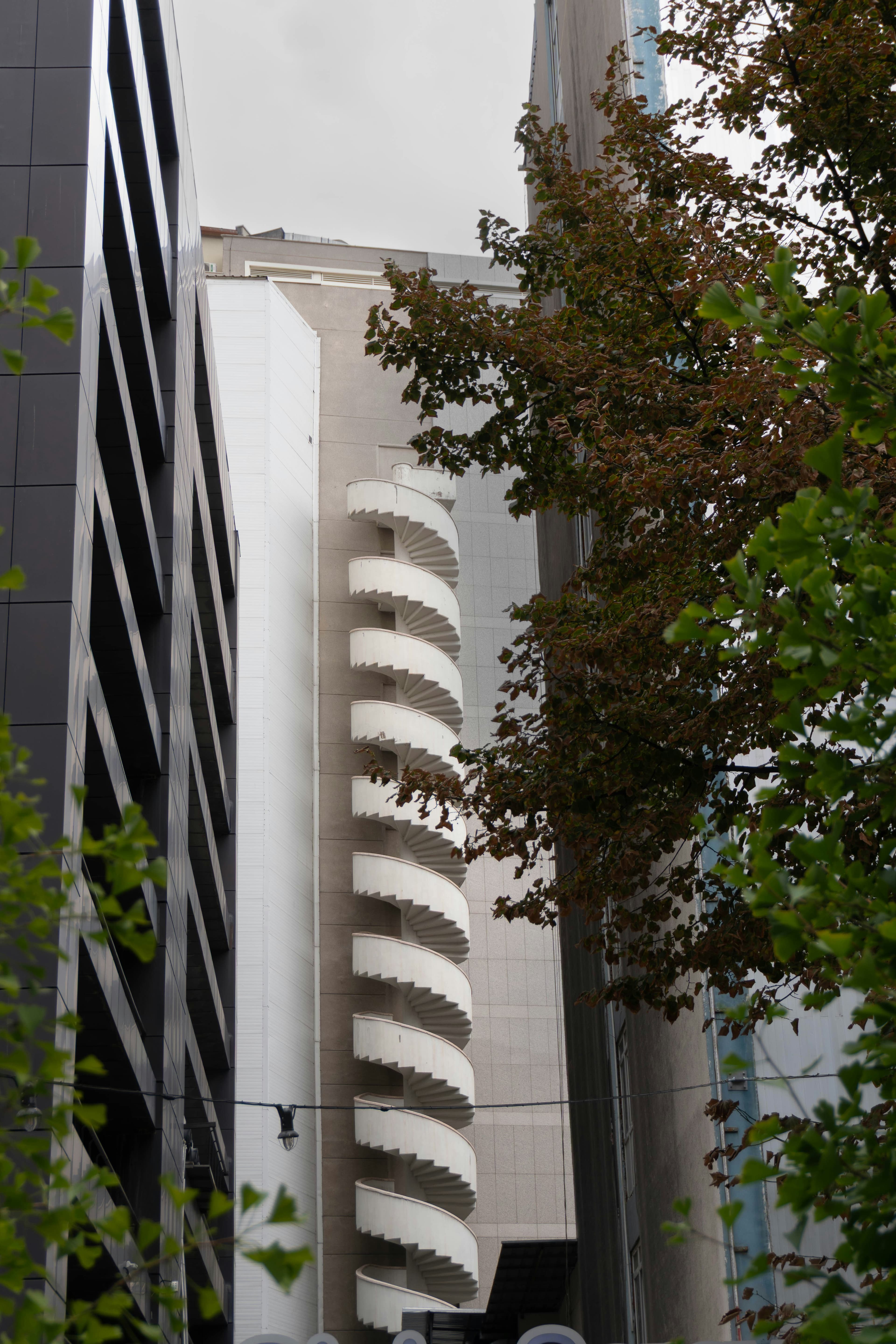 Floating staircases